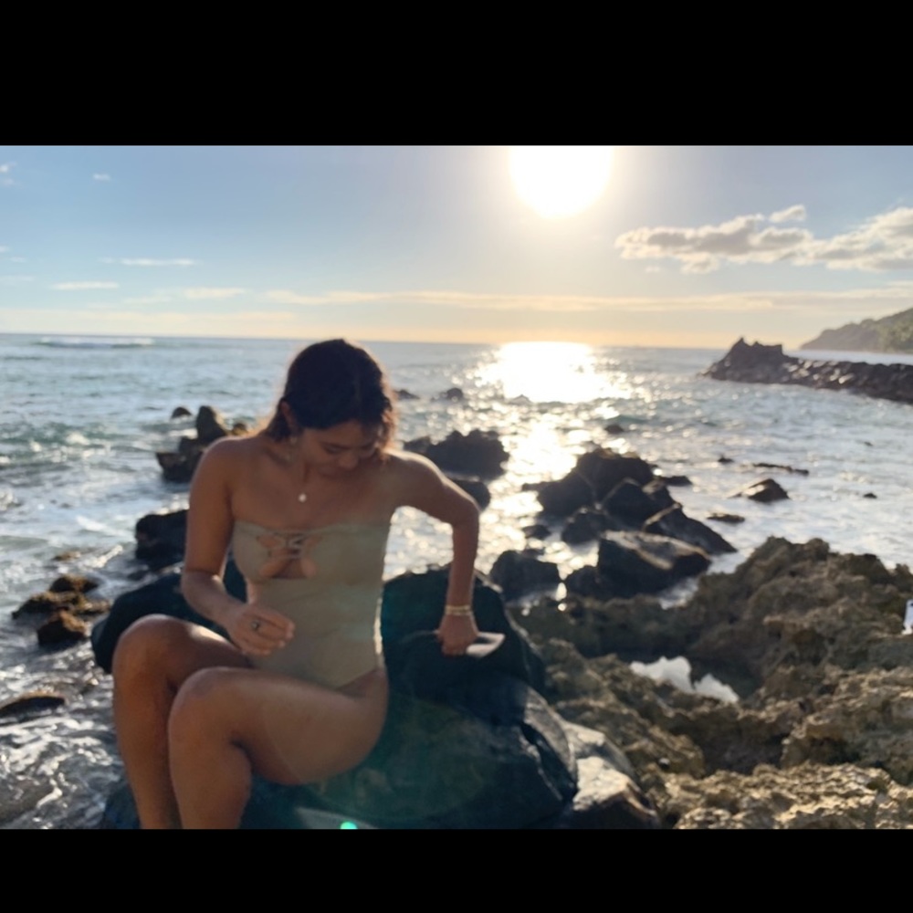 Aila blue. Zed one piece in TAN